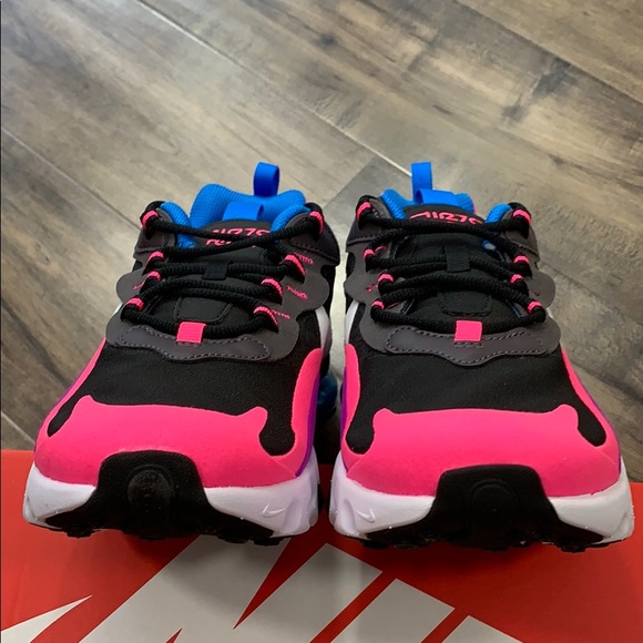nike 27c pink and black